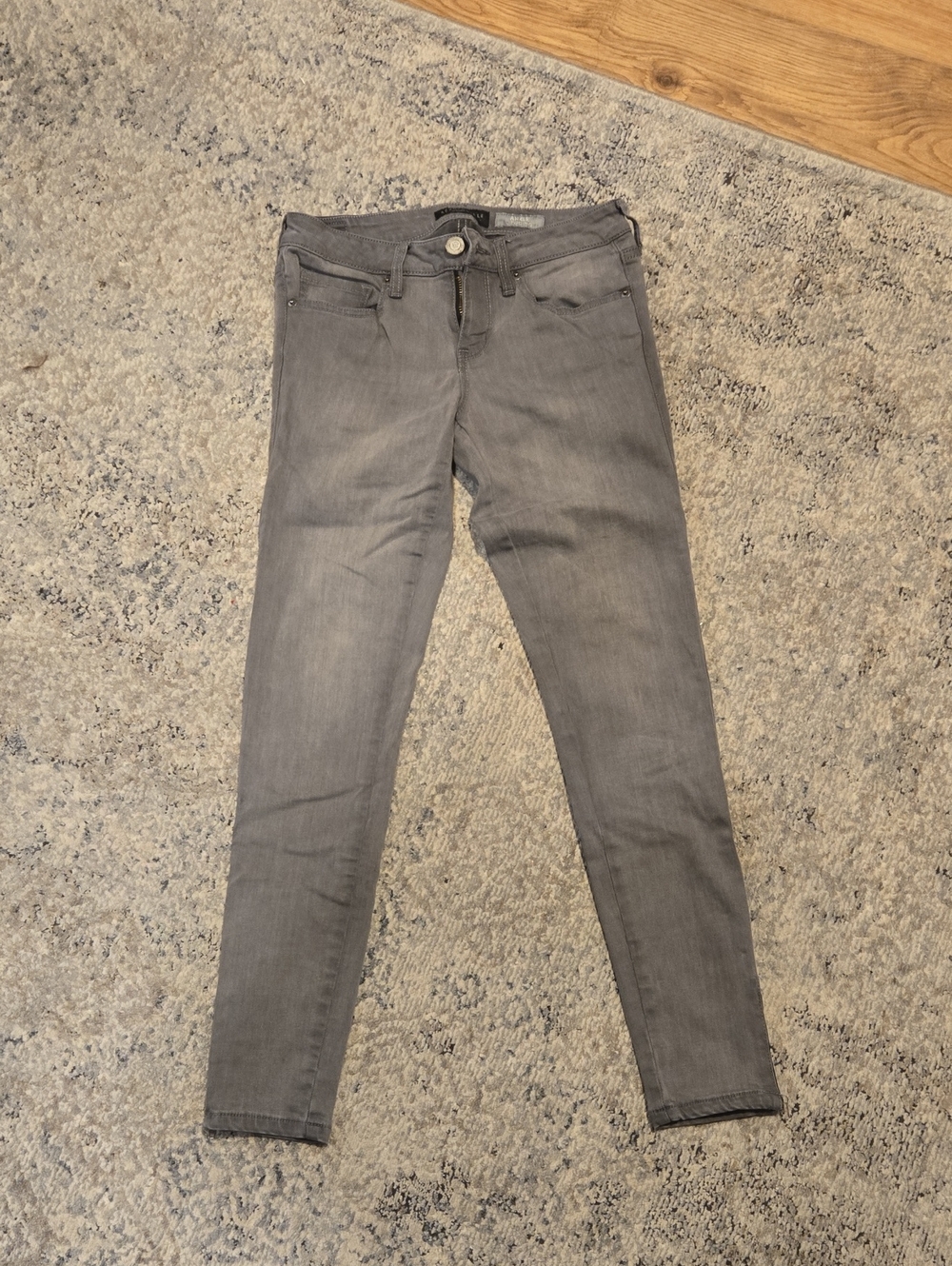 Women’s Gray Skinny Jeans